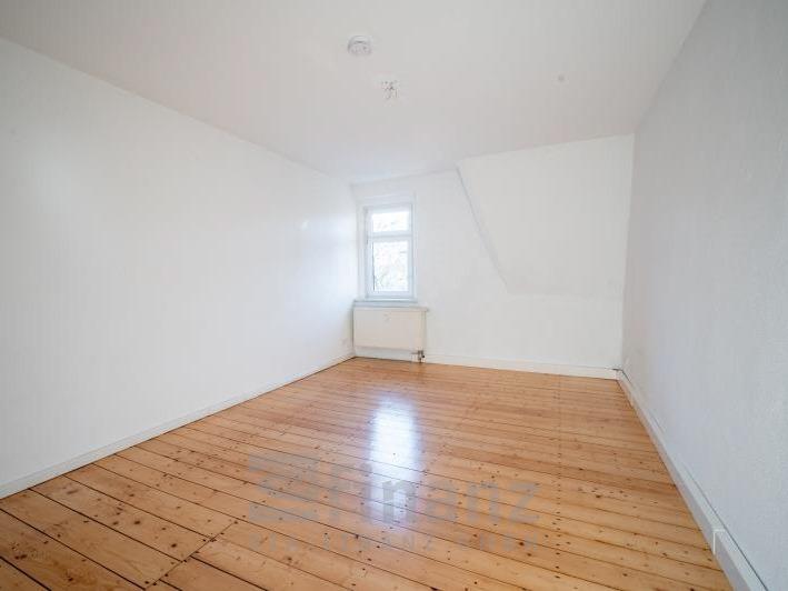 Dachgeschoßwohnung Zwickau Zwickau-Nord - 3 Zimmer, 91 m&sup2;, 520&euro; | Angebot:24246780