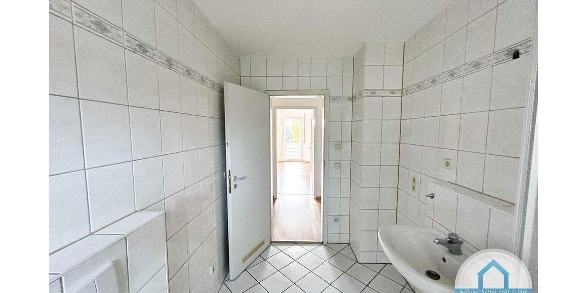 Etagenwohnung Zwickau Marienthal - 2 Zimmer, 60 m&sup2;, 330&euro; | Angebot:25815142