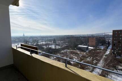 Wohnung Zwickau Pölbitz - 3 Zimmer, 70 m&sup2;, 389&euro; | Angebot:25423377