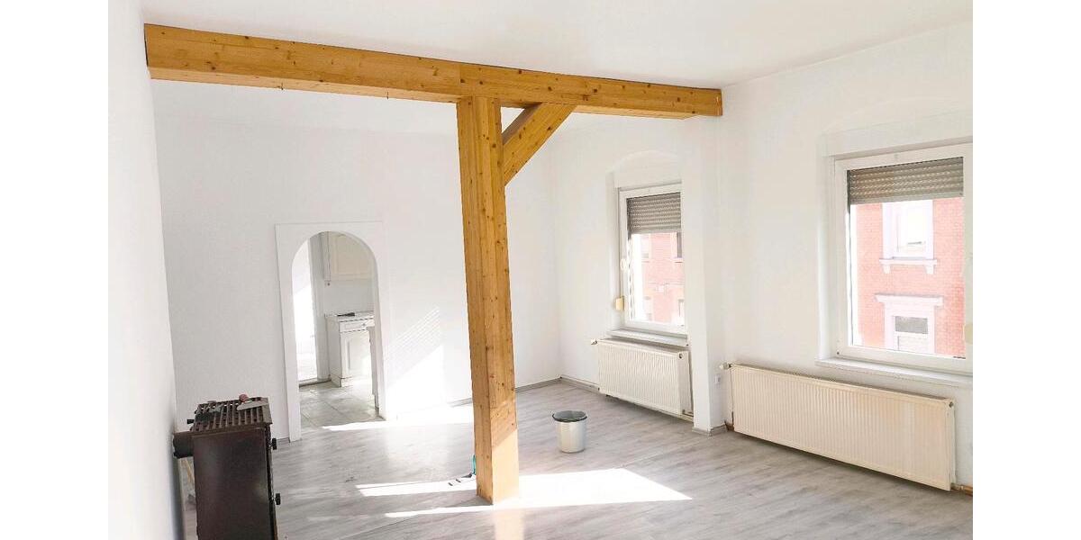 Etagenwohnung Zwickau Neuplanitz - 5 Zimmer, 100 m&sup2;, 650&euro; | Angebot:26293191