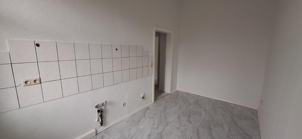 Hochparterre Werdau - 1.5 Zimmer, 45 m&sup2;, 250&euro; | Angebot:25639188