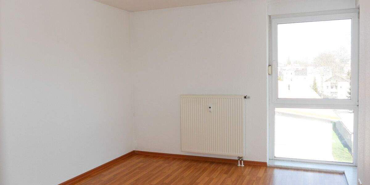 Etagenwohnung Limbach-Oberfrohna Oberfrohna - 3 Zimmer, 75 m&sup2;, 79.900&euro; | Angebot:25744580