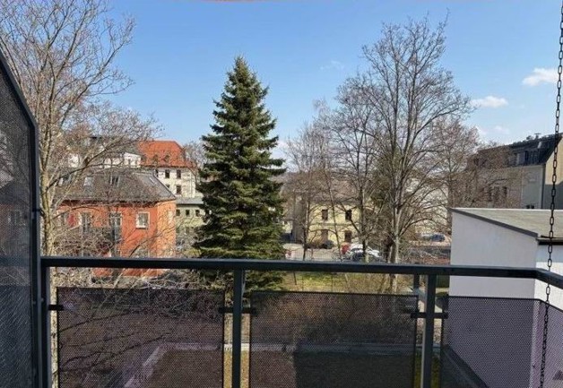 2-Zimmer-Wohnung mit BALKON und TG-PKW-Stellplatz - Mehrfamilienhaus, Wohnhaus Zwickau | Angebot:25874268