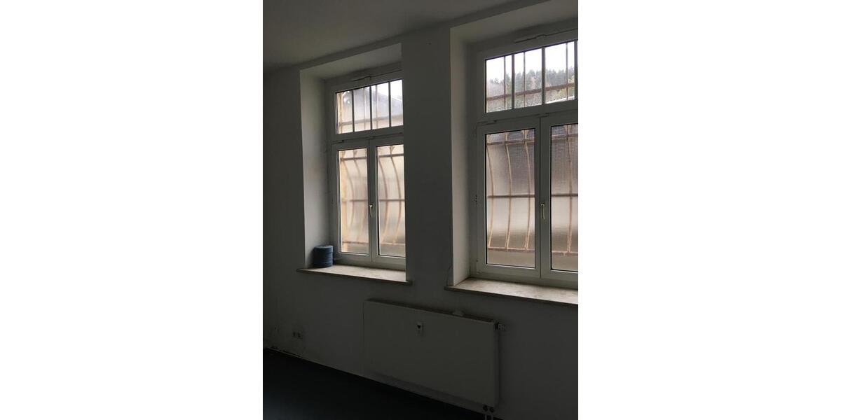 Etagenwohnung Schönheide - 3 Zimmer, 75 m&sup2;, 400&euro; | Angebot:24650264