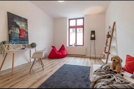 Wohnung Zwickau - 4 Zimmer, 161 m&sup2;, 1.588&euro; | Angebot:24221393