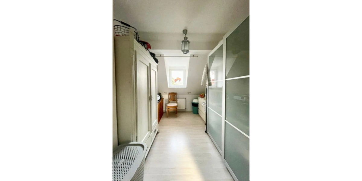 Etagenwohnung Meerane - 2.5 Zimmer, 66 m&sup2;, 390&euro; | Angebot:25145913