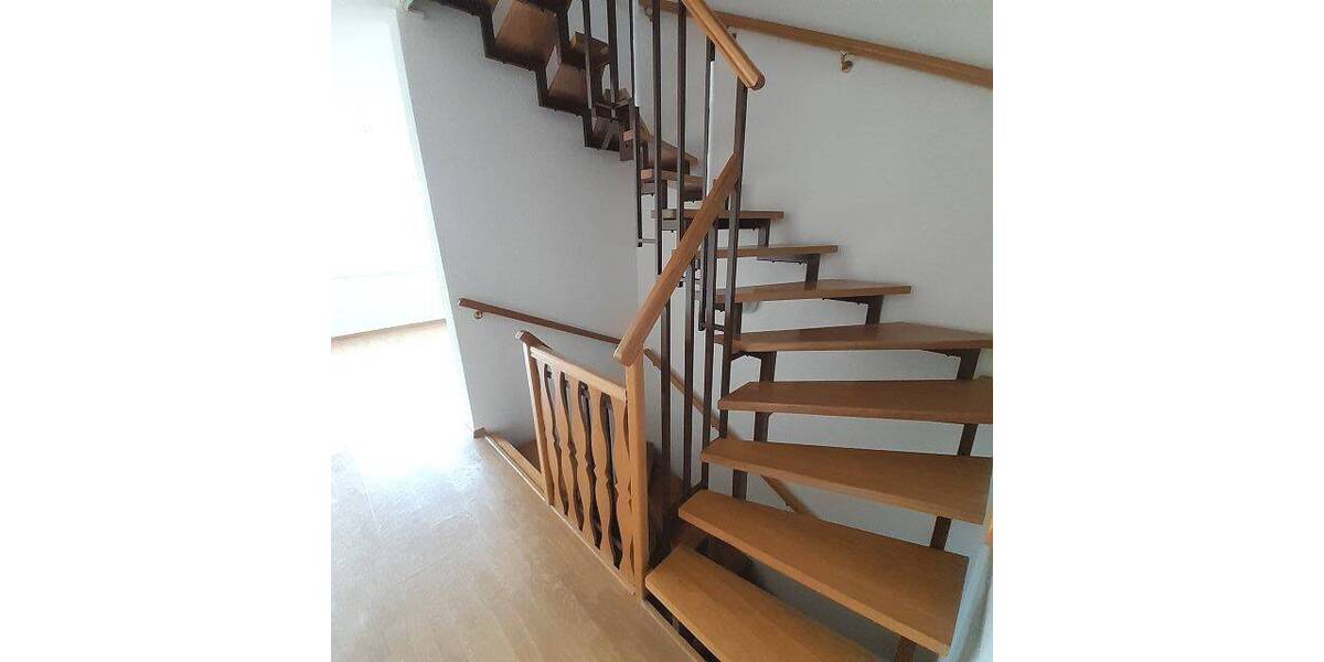 Geräumige Doppelhaushäfte mit toller Aussicht - Doppelhaushälfte Neumark | Angebot:25475823