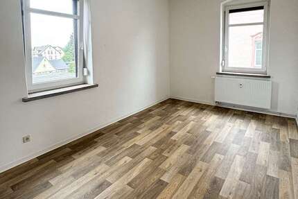 Wohnung Oelsnitz - 2 Zimmer, 65 m&sup2;, 330&euro; | Angebot:22144955