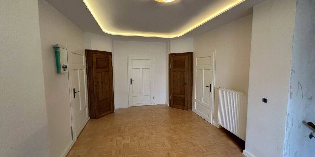 Gewerbeobjekt Limbach-Oberfrohna Oberfrohna - 5 Zimmer, 153 m&sup2;, 1.683&euro; | Angebot:25821007