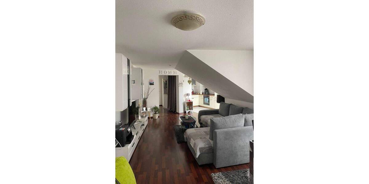 Etagenwohnung Zwickau Bahnhofsvorstadt - 2 Zimmer, 61 m&sup2;, 70.000&euro; | Angebot:26930476