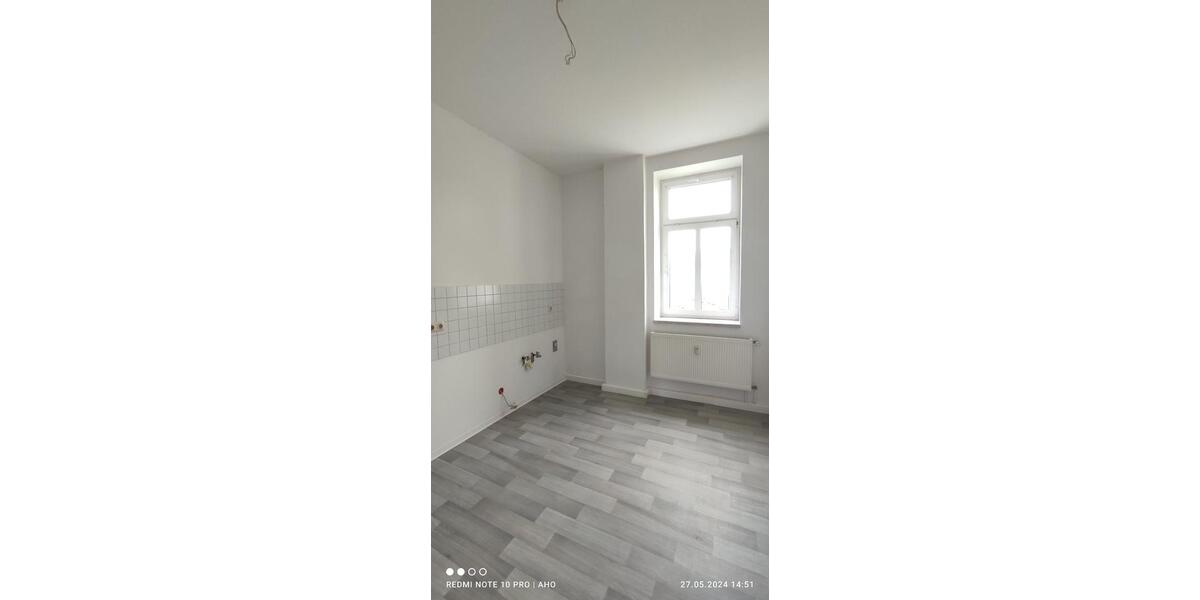 Erdgeschoßwohnung Penig - 2.5 Zimmer, 65 m&sup2;, 400&euro; | Angebot:21210311