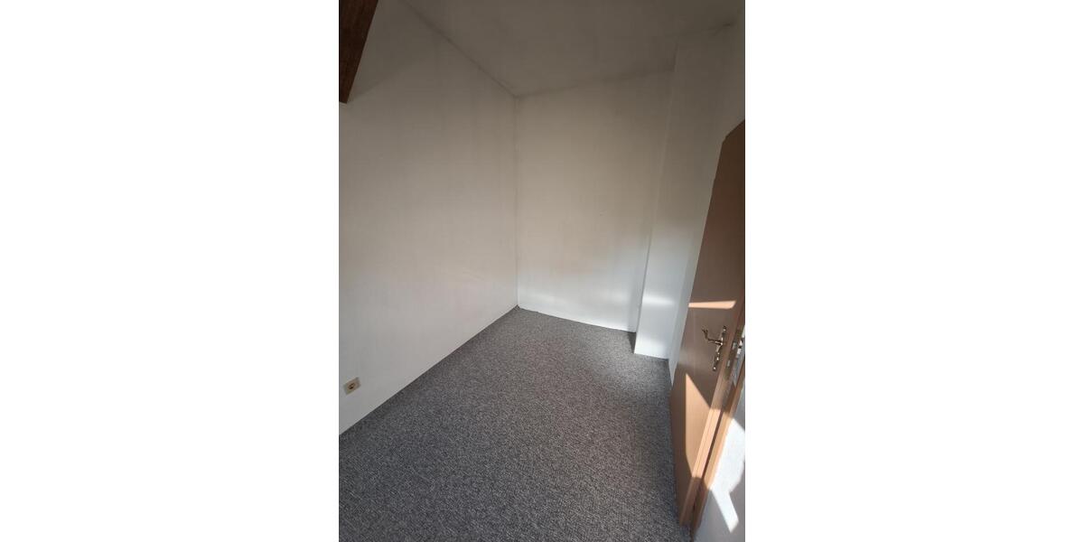 Etagenwohnung Reichenbach im Vogtland Obermylau - 3 Zimmer, 62 m&sup2;, 299&euro; | Angebot:24814200