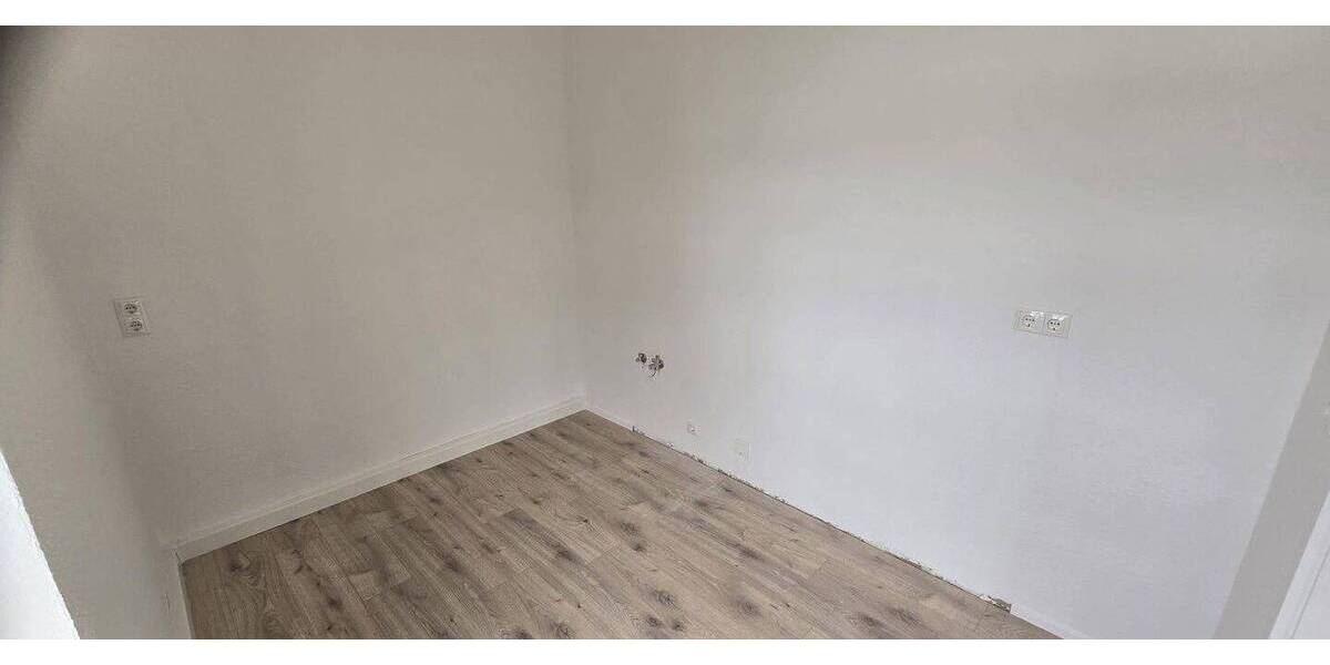 Etagenwohnung Reichenbach - 2 Zimmer, 67 m&sup2;, 436&euro; | Angebot:26861738