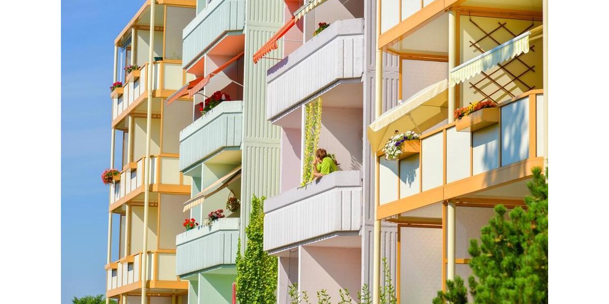 Etagenwohnung Reichenbach im Vogtland - 3 Zimmer, 55 m&sup2;, 318&euro; | Angebot:25271893