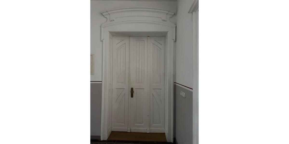 Erdgeschoßwohnung Zwickau Zwickau-Nord - 5 Zimmer, 174 m&sup2;, 900&euro; | Angebot:25855314