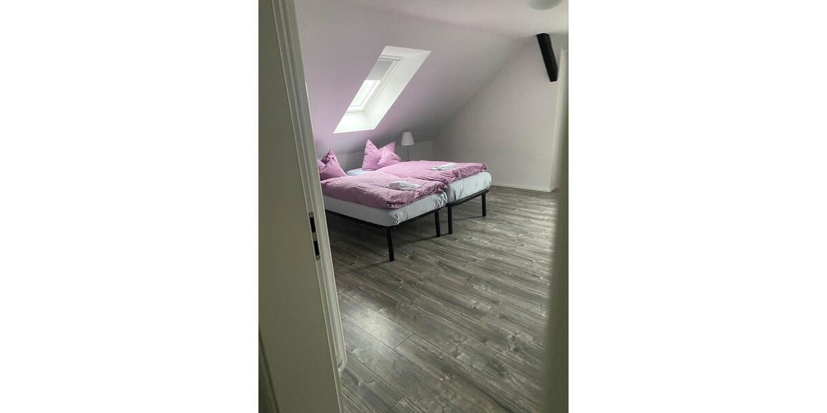 Dachgeschoßwohnung Zwickau - 2.5 Zimmer, 726&euro; | Angebot:22485660