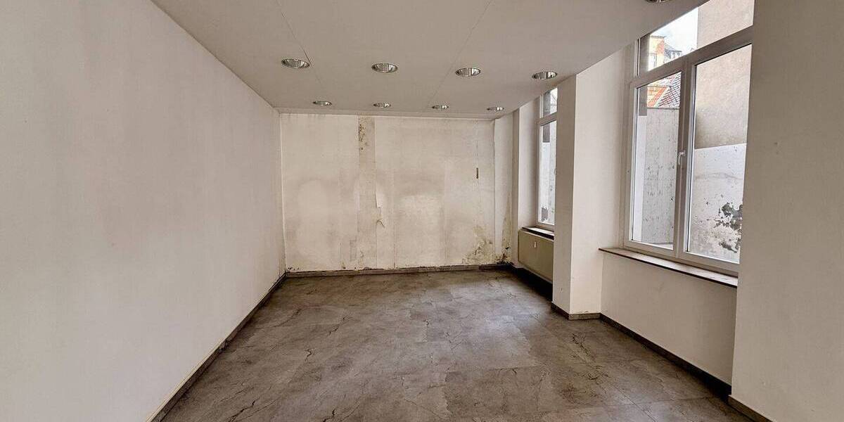 Gewerbeobjekt Zwickau Innenstadt - 1 Zimmer, 106 m&sup2;, 800&euro; | Angebot:25969670