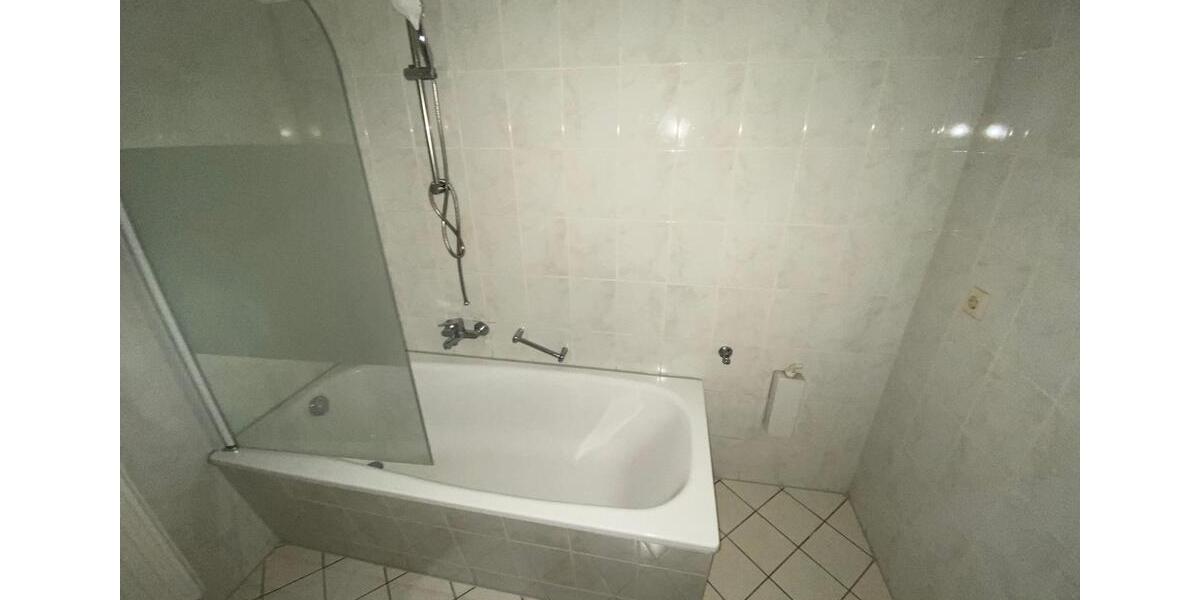 Etagenwohnung Zwickau - 2 Zimmer, 59 m&sup2;, 349&euro; | Angebot:25533207