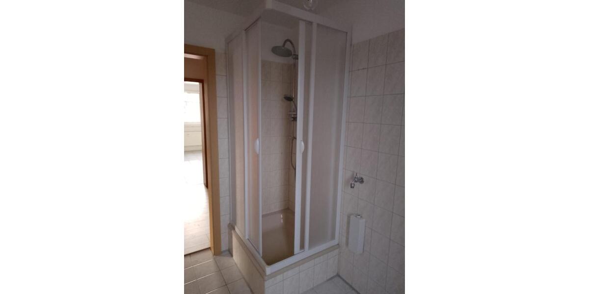 Etagenwohnung Fraureuth - 2 Zimmer, 55 m&sup2;, 320&euro; | Angebot:25305402