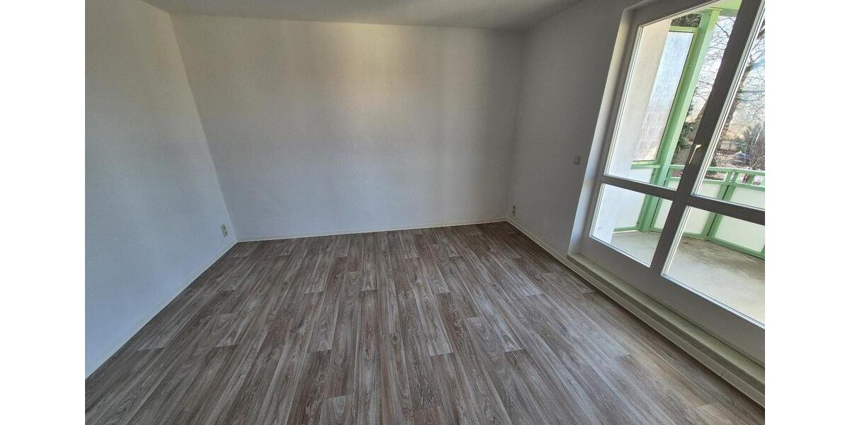 Etagenwohnung Hohenstein-Ernstthal Ernstthal - 3 Zimmer, 59 m&sup2;, 373&euro; | Angebot:21568172