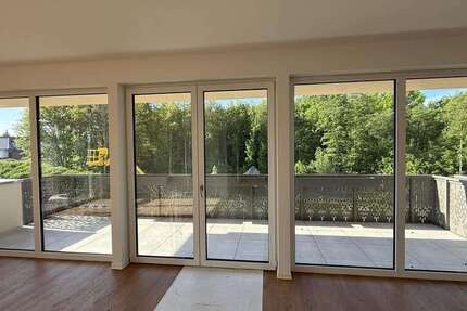Wohnung Zwickau Auerbach - 4 Zimmer, 106 m&sup2;, 1.377&euro; | Angebot:25636747