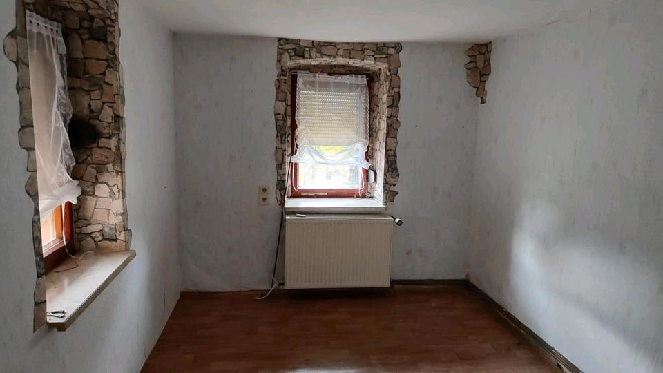 Mehrfamilienhaus, Wohnhaus Langenleuba-Niederhain Niederhain - 7 Zimmer, 165 m&sup2;, 129.999&euro; | Angebot:24394412