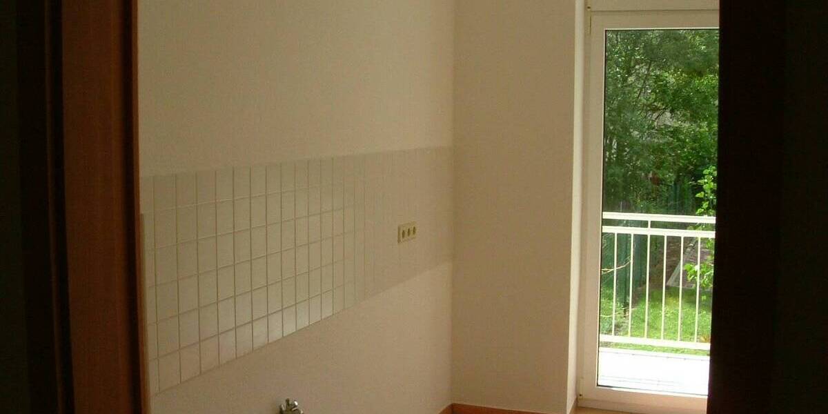 Etagenwohnung Zwickau Innenstadt - 2 Zimmer, 66 m&sup2;, 71.500&euro; | Angebot:25707518