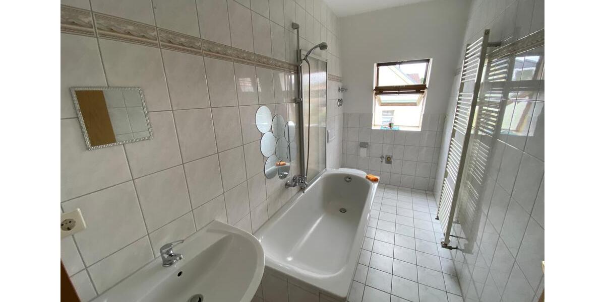 Etagenwohnung Werdau - 2 Zimmer, 55 m&sup2;, 290&euro; | Angebot:17202540