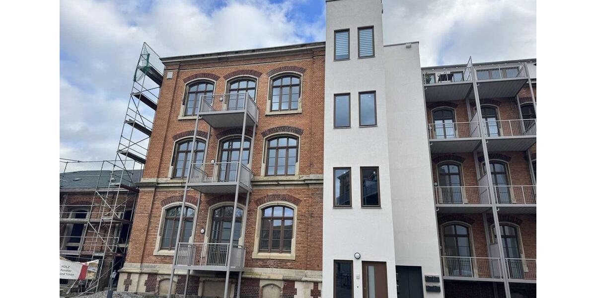 Dachgeschoßwohnung Zwickau - 3 Zimmer, 115 m&sup2;, 954&euro; | Angebot:25808070