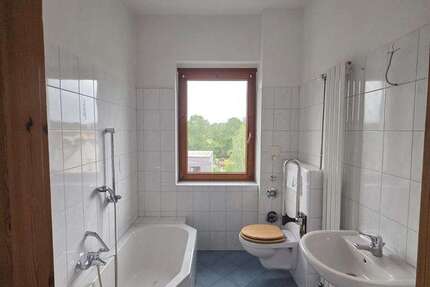 Wohnung Meerane Crotenlaide - 3 Zimmer, 80 m&sup2;, 440&euro; | Angebot:25908500