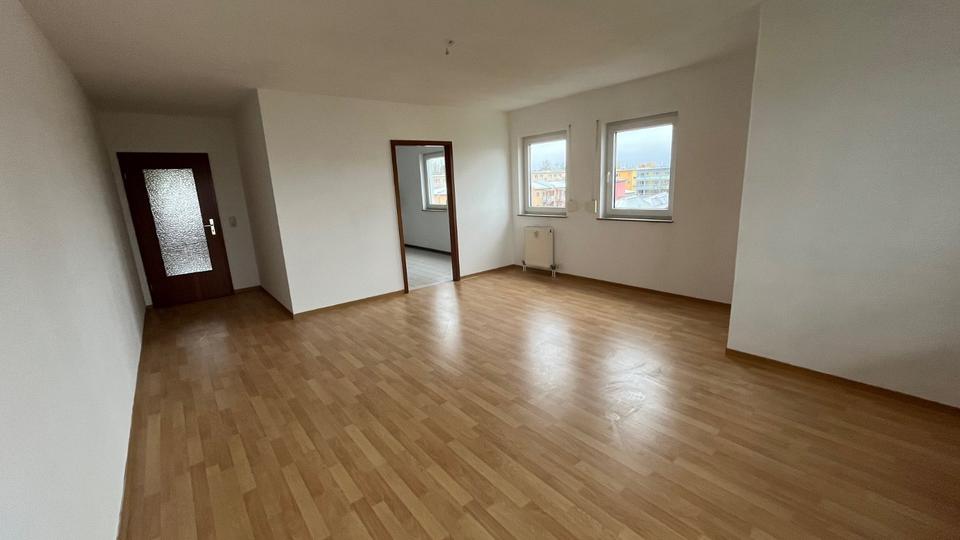 Etagenwohnung Zwickau Auerbach - 3 Zimmer, 78 m&sup2;, 504&euro; | Angebot:19815860