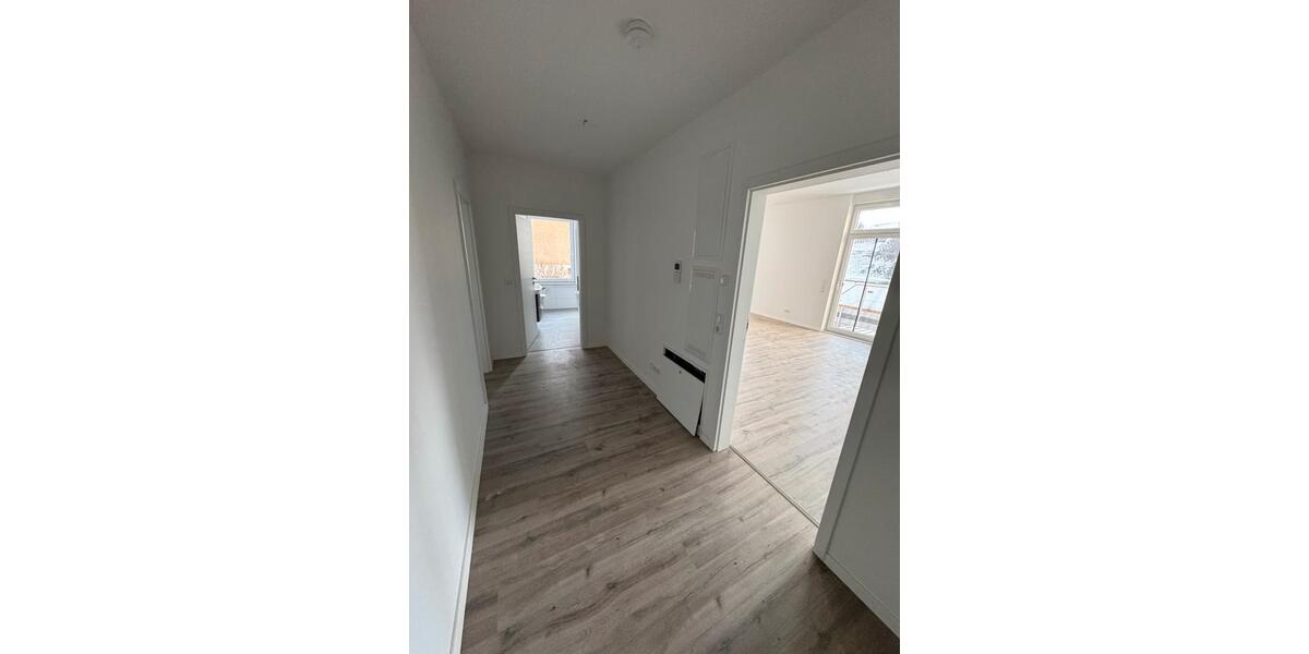 Hochparterre Langenbernsdorf - 2 Zimmer, 63 m&sup2;, 780&euro; | Angebot:24479008