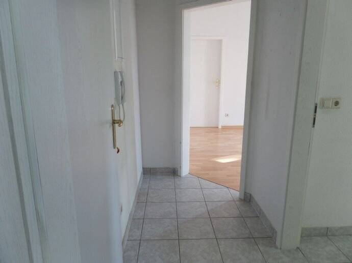 Etagenwohnung Zwickau - Marienthal Marienthal - 2 Zimmer, 50 m&sup2;, 49.000&euro; | Angebot:25707413