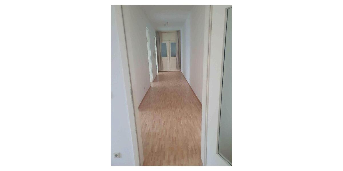 Etagenwohnung Treuen - 3 Zimmer, 83 m&sup2;, 605&euro; | Angebot:26006954