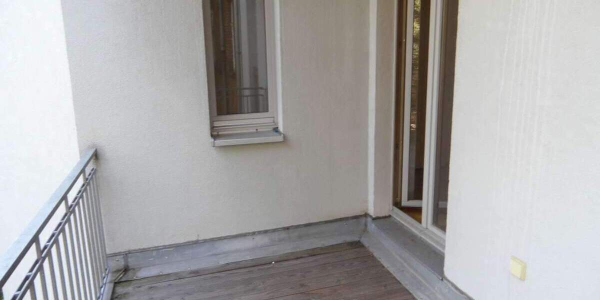 Gewerbeobjekt Zwickau Innenstadt - 2 Zimmer, 64 m&sup2;, 400&euro; | Angebot:25707528