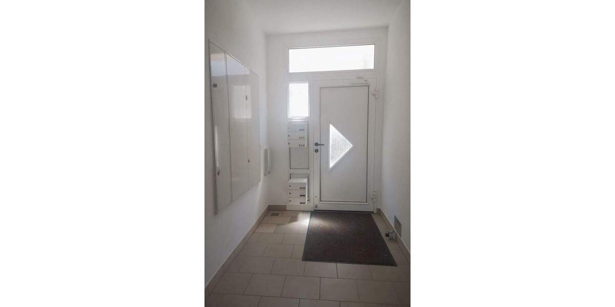 Etagenwohnung Meerane - 2 Zimmer, 38 m&sup2;, 245&euro; | Angebot:25666439