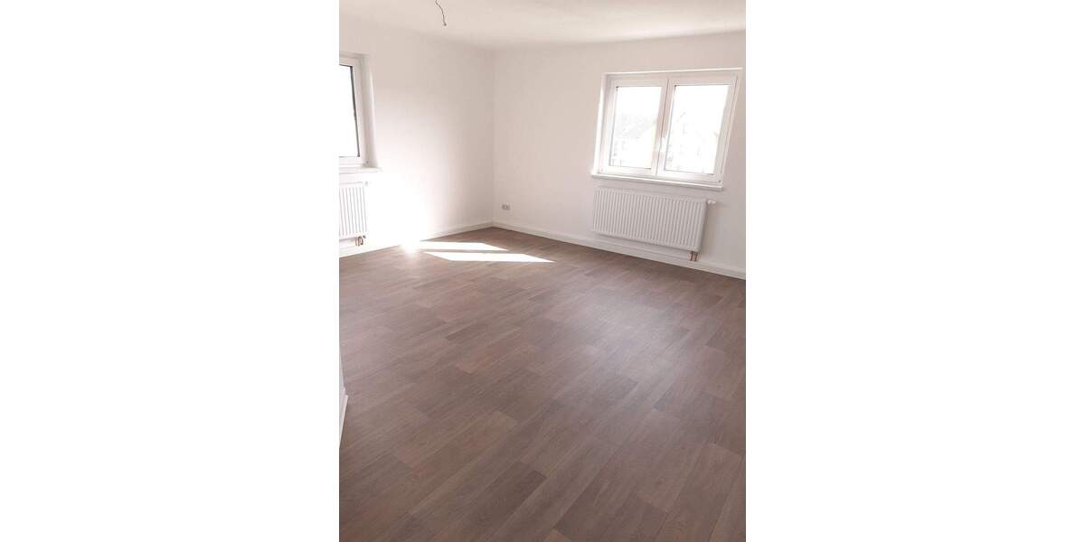Etagenwohnung Oelsnitz/Erzgebirge Oelsnitz - 2 Zimmer, 61 m&sup2;, 410&euro; | Angebot:25845487