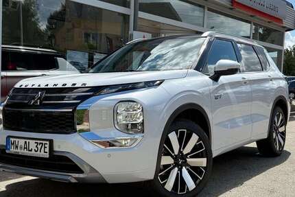 Mitsubishi Outlander 5.000 km 49.950 &euro; Hartmannsdorf 09232