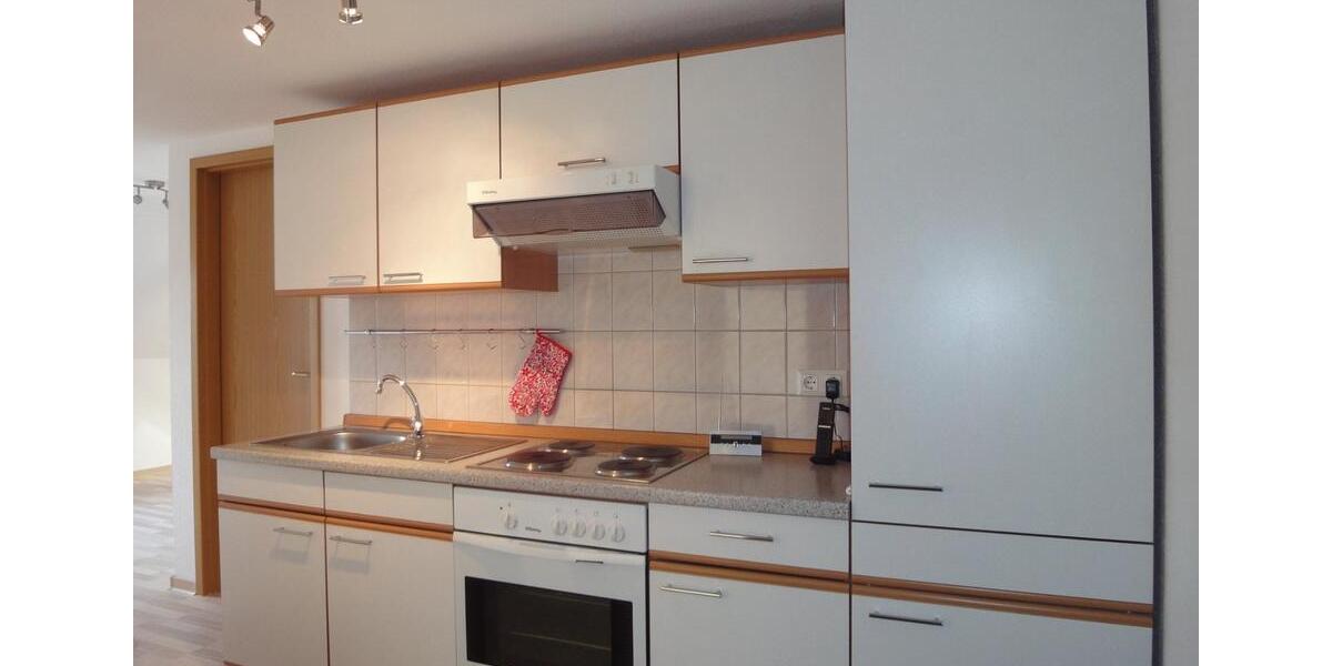 Dachgeschoßwohnung Gersdorf - 2 Zimmer, 50 m&sup2;, 350&euro; | Angebot:25723745