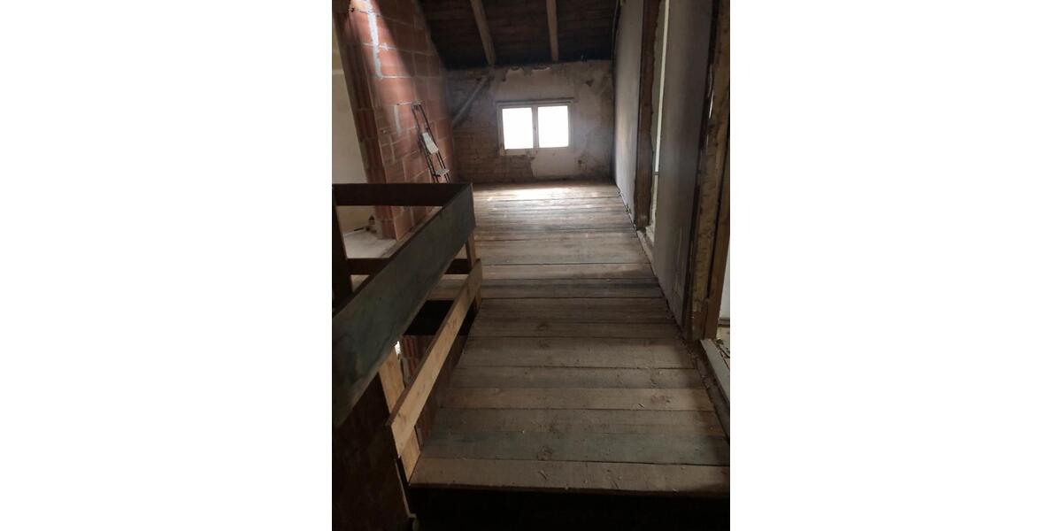 Einfamilienhaus Rodewisch - 7 Zimmer, 165 m&sup2;, 62.899&euro; | Angebot:25864210