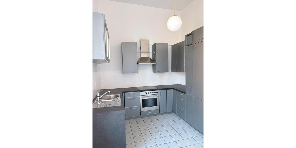 Etagenwohnung Zwickau - 3 Zimmer, 85 m&sup2;, 595&euro; | Angebot:25311291