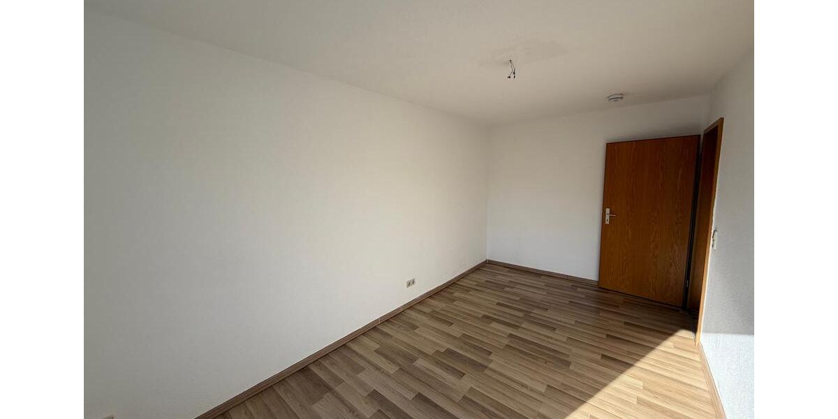 Maisonettenwohnung Reichenbach im Vogtland - 4 Zimmer, 81 m&sup2;, 405&euro; | Angebot:25383068