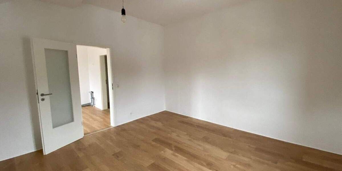 Etagenwohnung Gersdorf - 2 Zimmer, 60 m&sup2;, 360&euro; | Angebot:25801695