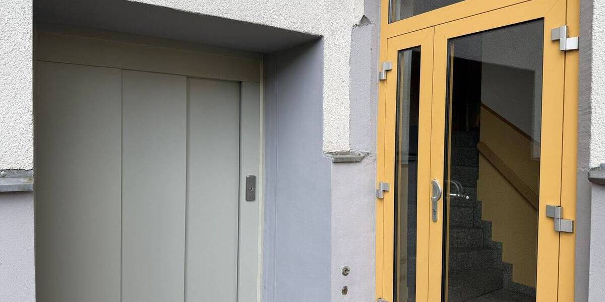 Etagenwohnung Zwickau Bahnhofsvorstadt - 1 Zimmer, 42 m&sup2;, 42.000&euro; | Angebot:25747134