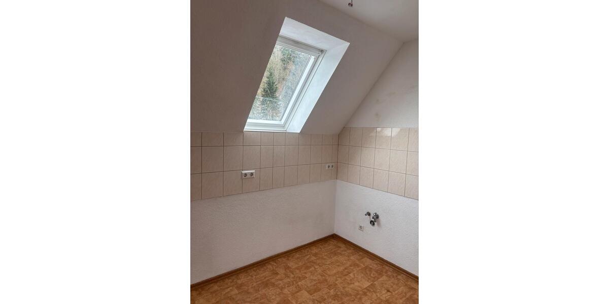 Etagenwohnung Gornsdorf - 2 Zimmer, 60 m&sup2;, 510&euro; | Angebot:25646710