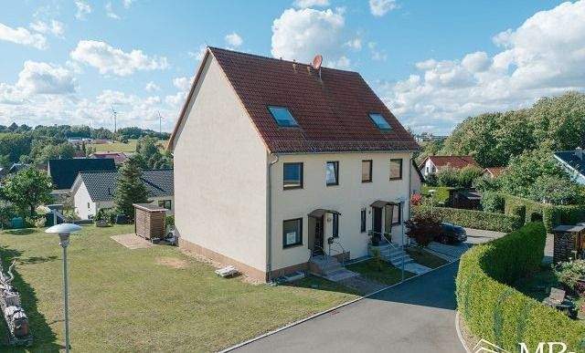 Geräumige Doppelhaushäfte mit toller Aussicht - Doppelhaushälfte Neumark | Angebot:25475823