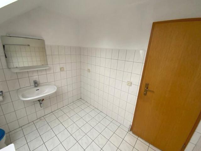 Dachgeschoßwohnung Zwickau Cainsdorf - 3 Zimmer, 58 m&sup2;, 310&euro; | Angebot:24489742