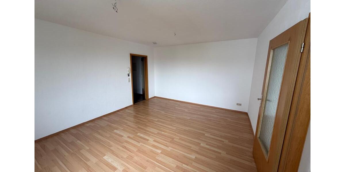 Etagenwohnung Reichenbach im Vogtland - 2 Zimmer, 49 m&sup2;, 225&euro; | Angebot:23150130