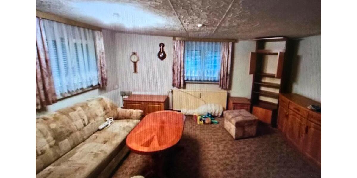 Einfamilienhaus Hohenstein-Ernstthal Ernstthal - 9 Zimmer, 116 m&sup2;, 110.000&euro; | Angebot:25893494