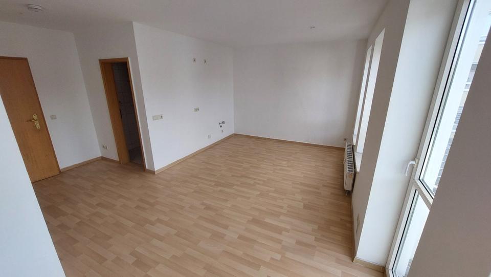 Etagenwohnung Zwickau - 1 Zimmer, 27 m&sup2;, 230&euro; | Angebot:23614840